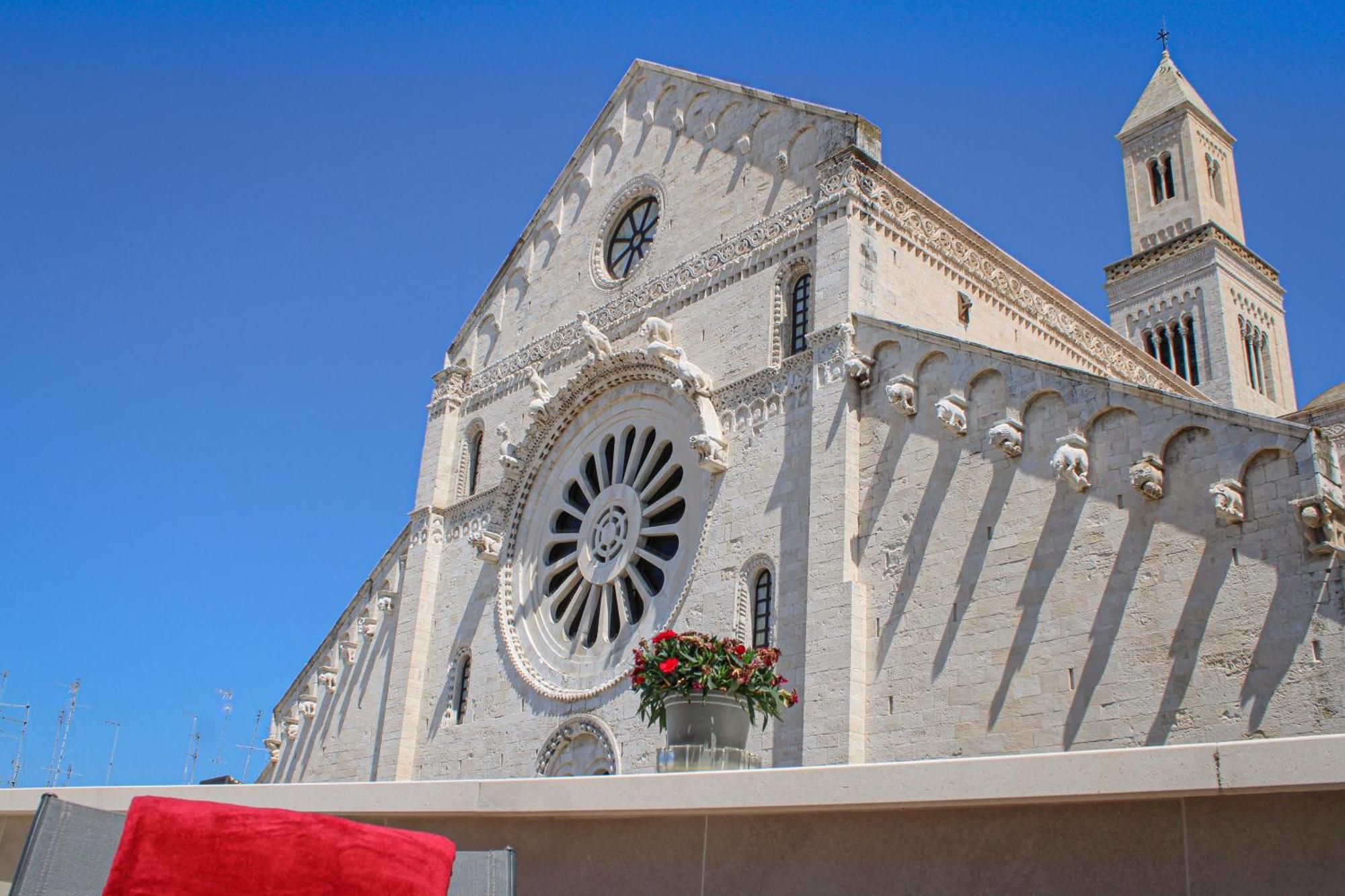 Vista Cattedrale - Super Attico Nel Centro Storico Bari Exterior photo