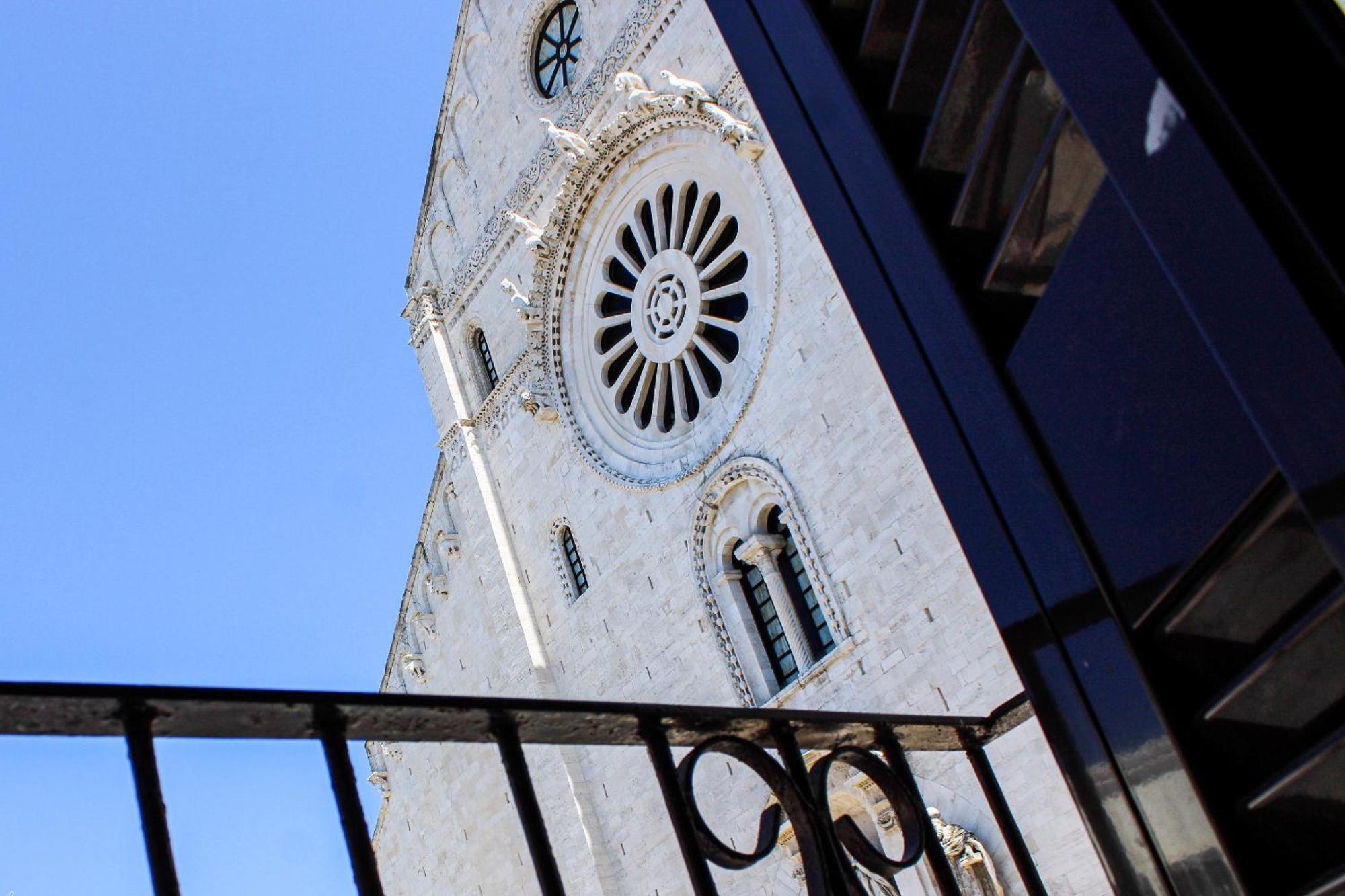 Vista Cattedrale - Super Attico Nel Centro Storico Bari Exterior photo